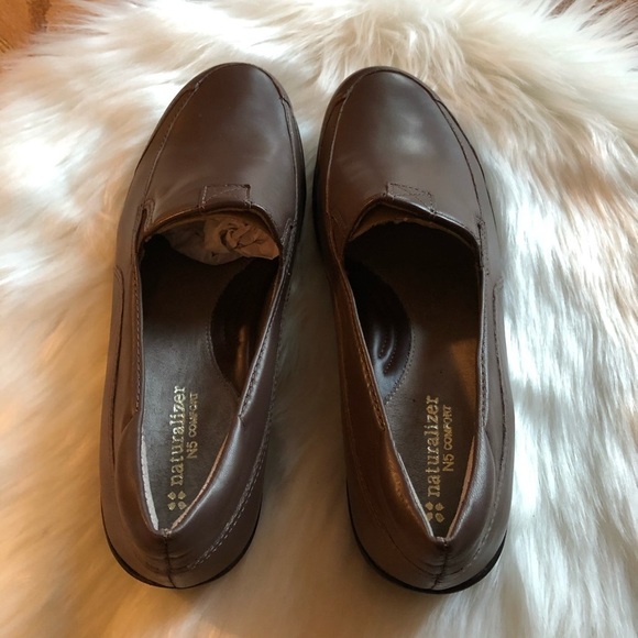 Women Naturalizer channing brown flats shoe 7m - Picture 6 of 7